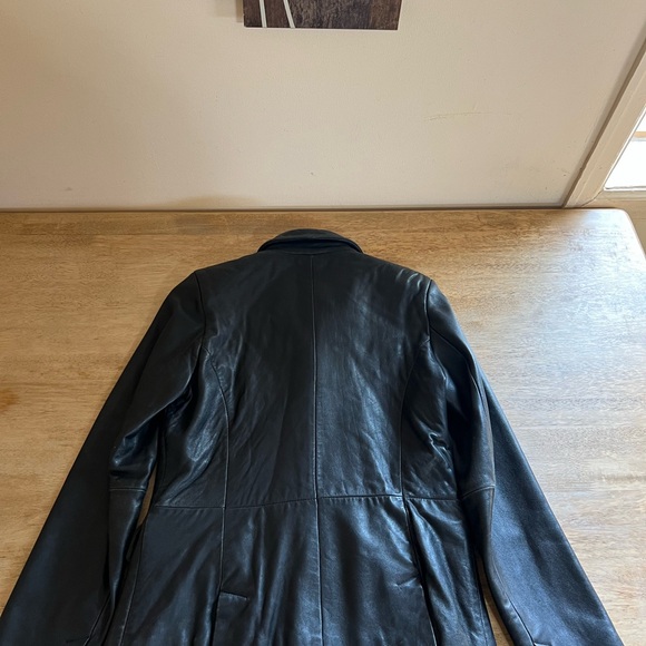 Women’s Small Leather Jacket - Picture 8 of 9